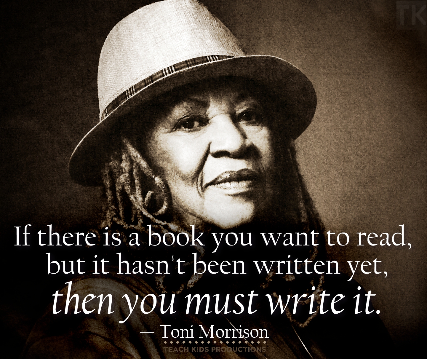 டோனி மொரிசனின் பிலவ்ட் (Beloved By Toni Morrison)  அயல்மொழி இலக்கியம்